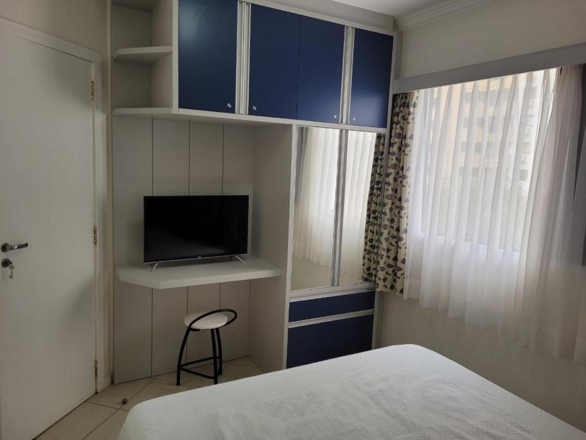 Quadros Residences - Confortável Apartamento à 200 M Da Em Apartamento Balneário Camboriú