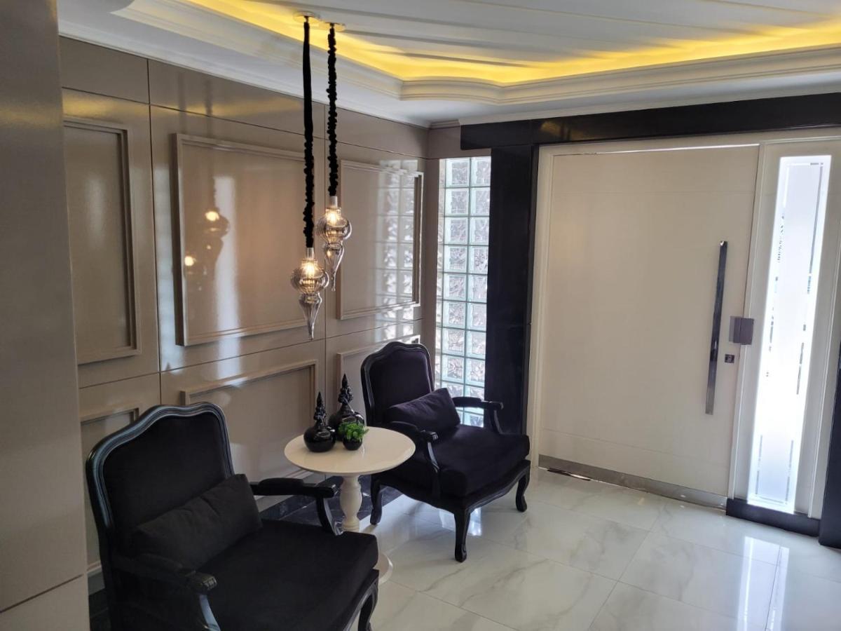 Quadros Residences - Confortável Apartamento à 200 M Da Em Balneário Camboriú